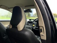 USED 2010 59 VOLVO XC60 2.4 D5 R-DESIGN SE AWD 5d 205 BHP 