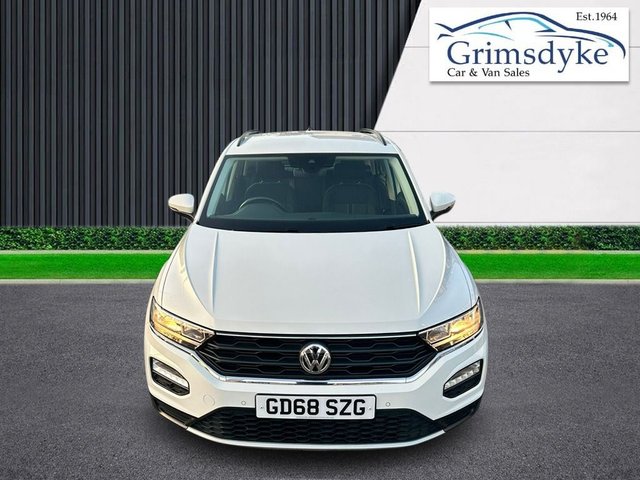 View our VOLKSWAGEN T-ROC