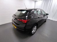 USED 2017 17 VAUXHALL ASTRA 1.4 DESIGN 5d 99 BHP 