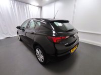 USED 2017 17 VAUXHALL ASTRA 1.4 DESIGN 5d 99 BHP 