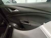 USED 2017 17 VAUXHALL ASTRA 1.4 DESIGN 5d 99 BHP 