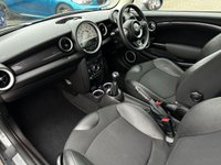 USED 2012 62 MINI HATCH COOPER 1.6 COOPER S 3d 184 BHP BI XENON HEADLAMPS - BLUETOOTH HANDSFREE - USB INTERFACE - CHILI PACK - MULTIFUNCTION STEERING WHEEL - FRONT FOG LIGHTS - 17" ALLOYS
