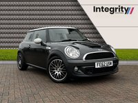 USED 2012 62 MINI HATCH COOPER 1.6 COOPER S 3d 184 BHP BI XENON HEADLAMPS - BLUETOOTH HANDSFREE - USB INTERFACE - CHILI PACK - MULTIFUNCTION STEERING WHEEL - FRONT FOG LIGHTS - 17" ALLOYS