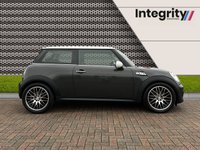 USED 2012 62 MINI HATCH COOPER 1.6 COOPER S 3d 184 BHP BI XENON HEADLAMPS - BLUETOOTH HANDSFREE - USB INTERFACE - CHILI PACK - MULTIFUNCTION STEERING WHEEL - FRONT FOG LIGHTS - 17" ALLOYS