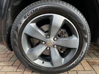 USED 2014 64 JEEP GRAND CHEROKEE 3.0 V6 CRD OVERLAND 5d 247 BHP PAN ROOF/NAPPA LEATHER