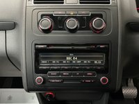 USED 2012 61 VOLKSWAGEN TOURAN  1.6 TDI SE MPV 5dr Diesel DSG Euro 5 (105 ps) P.Sensors, Park Assist, 7Seats