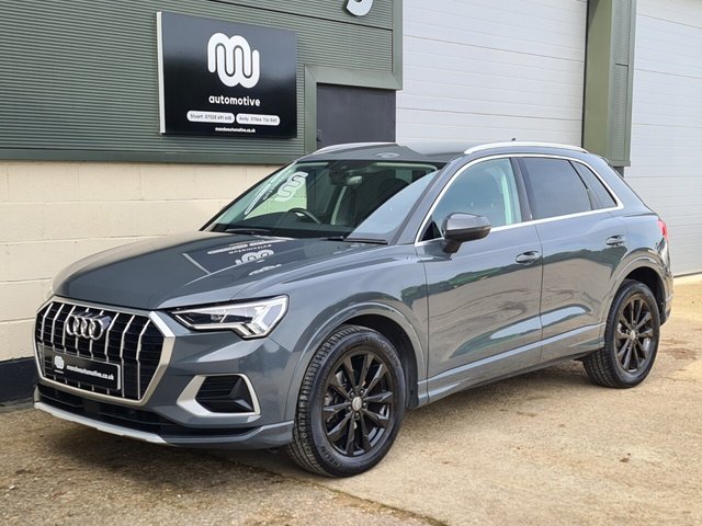 View our AUDI Q3