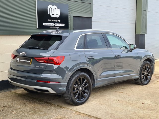 View our AUDI Q3