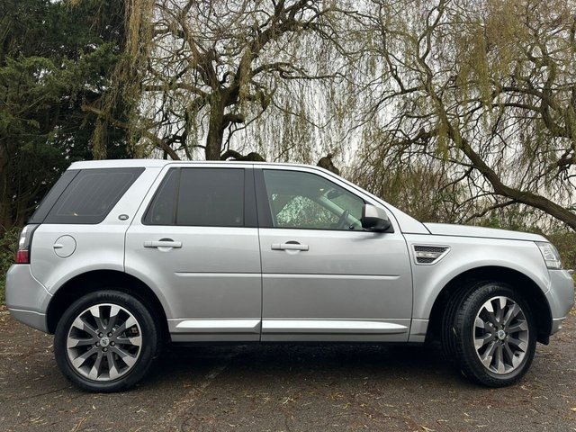 View our LAND ROVER FREELANDER