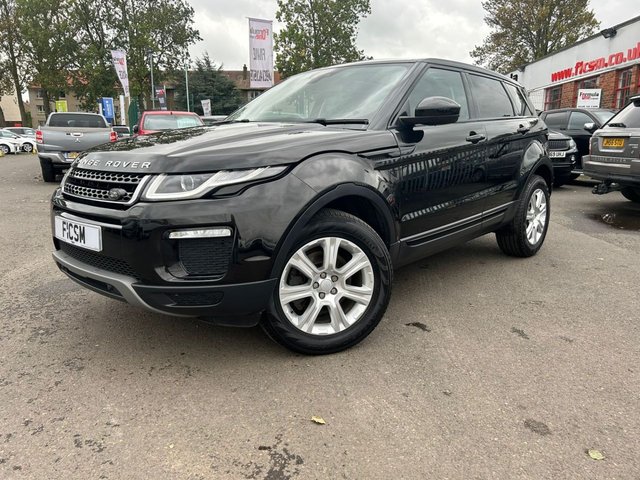 2017 67 LAND ROVER RANGE ROVER EVOQUE 2.0 TD4 SE TECH 5d 177 BHP ONLY 2 OWNERS FROM NEW+ULEZ COMPLIANT+PRIVACY GLASS+PANORAMIC GLASS ROOF+FULL LEATHER INTERIOR+SAT NAV+18 INCH ALLOY WHEELS+CLIMATE CONTROL+PARK ASSIST+COST NEW &pound;35545 MAKING THIS CAR FANTASTIC VALUE AND NOT TO BE MISSED!!!!!!!!