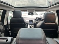 USED 2017 67 LAND ROVER RANGE ROVER EVOQUE 2.0 TD4 SE TECH 5d 177 BHP ONLY 2 OWNERS FROM NEW+ULEZ COMPLIANT+PRIVACY GLASS+PANORAMIC GLASS ROOF+FULL LEATHER INTERIOR+SAT NAV+18 INCH ALLOY WHEELS+CLIMATE CONTROL+PARK ASSIST+COST NEW &pound;35545 MAKING THIS CAR FANTASTIC VALUE AND NOT TO BE MISSED!!!!!!!!