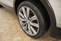 USED 2017 17 VOLKSWAGEN TIGUAN 2.0 SEL TDI BMT 4MOTION DSG 5d 148 BHP ONE OWNER FROM NEW WITH VW SERVICE HISTORY