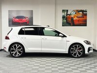USED 2018 18 VOLKSWAGEN GOLF 2.0 GTI TSI DSG 5d 227 BHP PAN ROOF / DYNAUDIO / ORYX