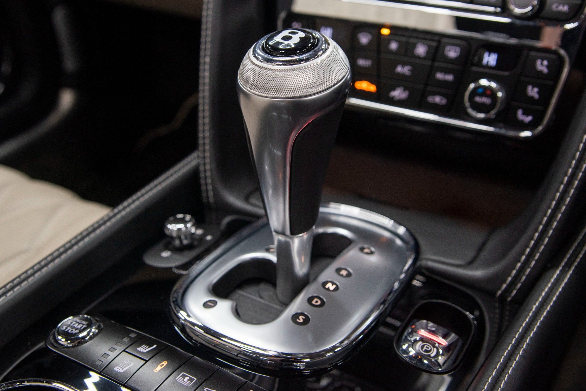 USED 2014 64 BENTLEY FLYING SPUR 6.0 W12 MULLINER 