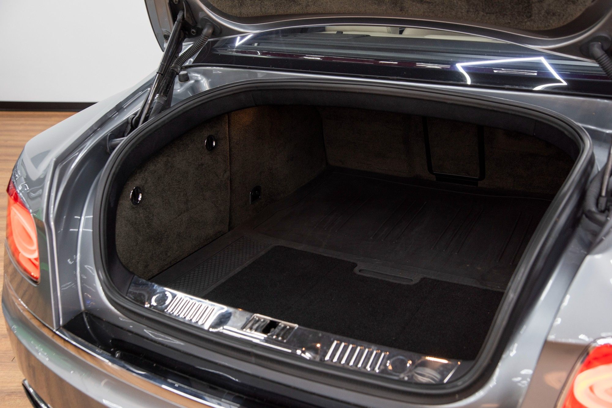 USED 2014 64 BENTLEY FLYING SPUR 6.0 W12 MULLINER 