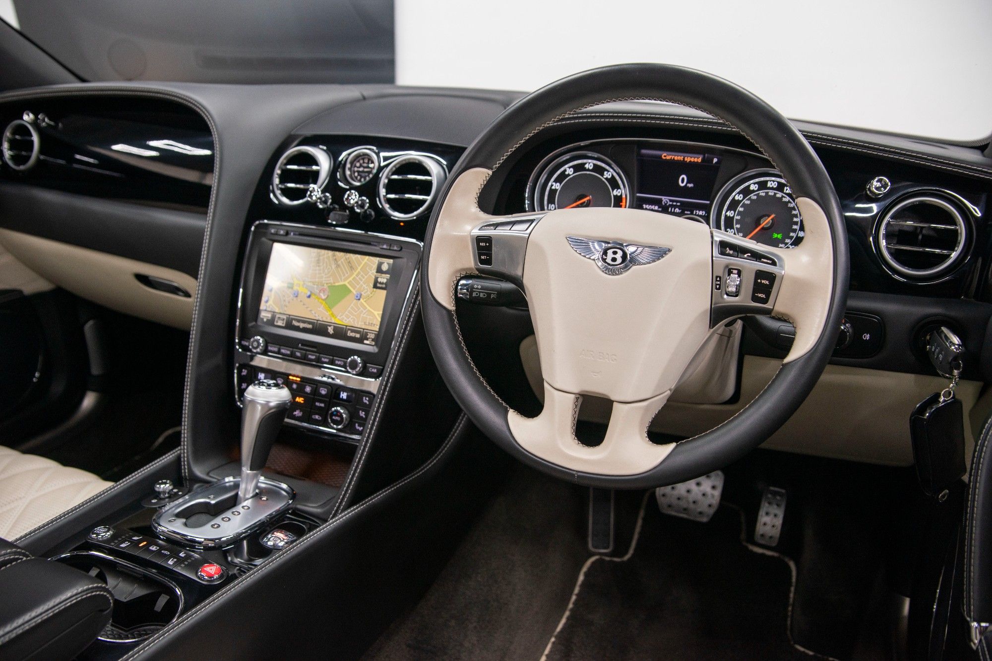 USED 2014 64 BENTLEY FLYING SPUR 6.0 W12 MULLINER 
