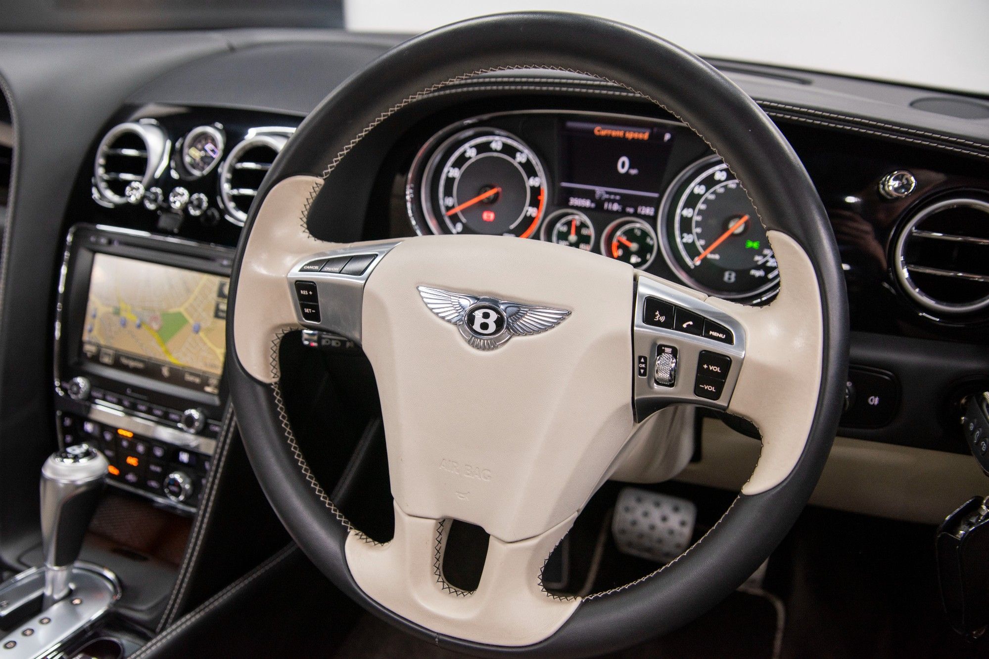USED 2014 64 BENTLEY FLYING SPUR 6.0 W12 MULLINER 