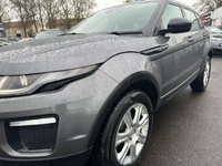 USED 2017 E LAND ROVER RANGE ROVER EVOQUE 2.0 ED4 SE TECH 5d 148 BHP CORRIS GREY METALLIC PAINT+LANE ASSIST+LANE DEPARTURE WARNING+FULL LEATHER INTERIOR+PARK ASSIST+CLIMATE CONTROL+18 INCH ALLOY WHEELS+AUTONOMOUS EMERGENCY BREAKING+DRIVER CONDITION MONITOR+CHROME TREAD PLATES+THIS CAR RETAILS NEW AT &pound;33315 MAKING IT TERRIFIC VALUE AT OUR LOW PRICE+LOTS OF ADDED EXTRAS+FIRST TO VIEW WILL BUY!!!!!!!!!!!!!!