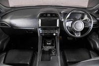 USED 2017 67 JAGUAR F-PACE 2.0 R-SPORT AWD 5d 238 BHP +HUGE SPEC +HOME DELIVER AVALAIBLE+