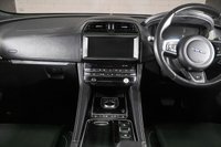 USED 2017 67 JAGUAR F-PACE 2.0 R-SPORT AWD 5d 238 BHP +HUGE SPEC +HOME DELIVER AVALAIBLE+