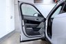 USED 2018 17 LAND ROVER RANGE ROVER VELAR 2.0 R-DYNAMIC SE 5d AUTO 238 BHP ESTATE