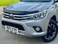 USED 2017 17 TOYOTA HI-LUX 2.4 INVINCIBLE 4WD D-4D DCB 148 BHP 