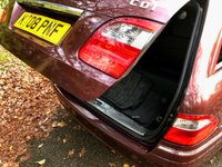 USED 2008 08 MERCEDES-BENZ E-CLASS 2.1 E220 CDI AVANTGARDE 5d 168 BHP /// AUTOMATIC///7 FULL BLACK LEATHER SEATS WTH X2 INTERNAL CHILD BOOSTER SEATS //EXCELLENT SERVICE HISTORY -MOSTLY MERC-LAST SERVICED @104,000 MILES//HEATED FRONT SEATS //BLUETOOTH//PART EXCHANGE TO CLEAR//ONLY 2 OWNERS LAST ONE SINCE 11/2008 AVANTGARDE 5d 168 BHP /// 7 FULL BLACK LEATHER SEATS WTH X2 INTERNAL CHILD BOOSTER SEATS //EXCELLENT SERVICE HISTORY -MOSTLY MERC-LAST SERVICED @104,000 MILES//HEATED FRONT SEATS //BLUETOOTH//PART EXCHANGE TO CLEAR//ONLY 2 OWNERS LAST ONE SINCE 11/2008