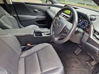 USED 2021 71 LEXUS ES 2.5 300H 4d 215 BHP ZERO DEPOSIT FINANCE AVAILABLE