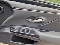USED 2021 71 LEXUS ES 2.5 300H 4d 215 BHP ZERO DEPOSIT FINANCE AVAILABLE