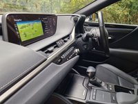 USED 2021 71 LEXUS ES 2.5 300H 4d 215 BHP ZERO DEPOSIT FINANCE AVAILABLE