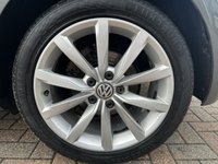 USED 2017 17 VOLKSWAGEN GOLF 1.6 GT TDI BLUEMOTION TECHNOLOGY 5d 114 BHP APPLE CARPLAY / ANDROID AUTO - BLUETOOTH HANDSFREE - SATELITTE NAVIGATION - REAR PARK ASSIST - 17" ALLOY WHEELS - ADAPTIVE CRUISE CONTROL