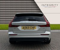 USED 2020 69 VOLVO V60 2.0 D3 MOMENTUM PLUS 5d 148 BHP BLUETOOTH HANSDFREE (WITH MOBILE AUDIO STREAMING) - NAVIGATION - USB INTERFACE - REAR PARK ASSIST - HEATED SEATS - CRUISE CONTROL - DUAL ZONE CLIMATE CONTROL - TINTED REAR WINDOWS