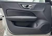 USED 2020 69 VOLVO V60 2.0 D3 MOMENTUM PLUS 5d 148 BHP BLUETOOTH HANSDFREE (WITH MOBILE AUDIO STREAMING) - NAVIGATION - USB INTERFACE - REAR PARK ASSIST - HEATED SEATS - CRUISE CONTROL - DUAL ZONE CLIMATE CONTROL - TINTED REAR WINDOWS