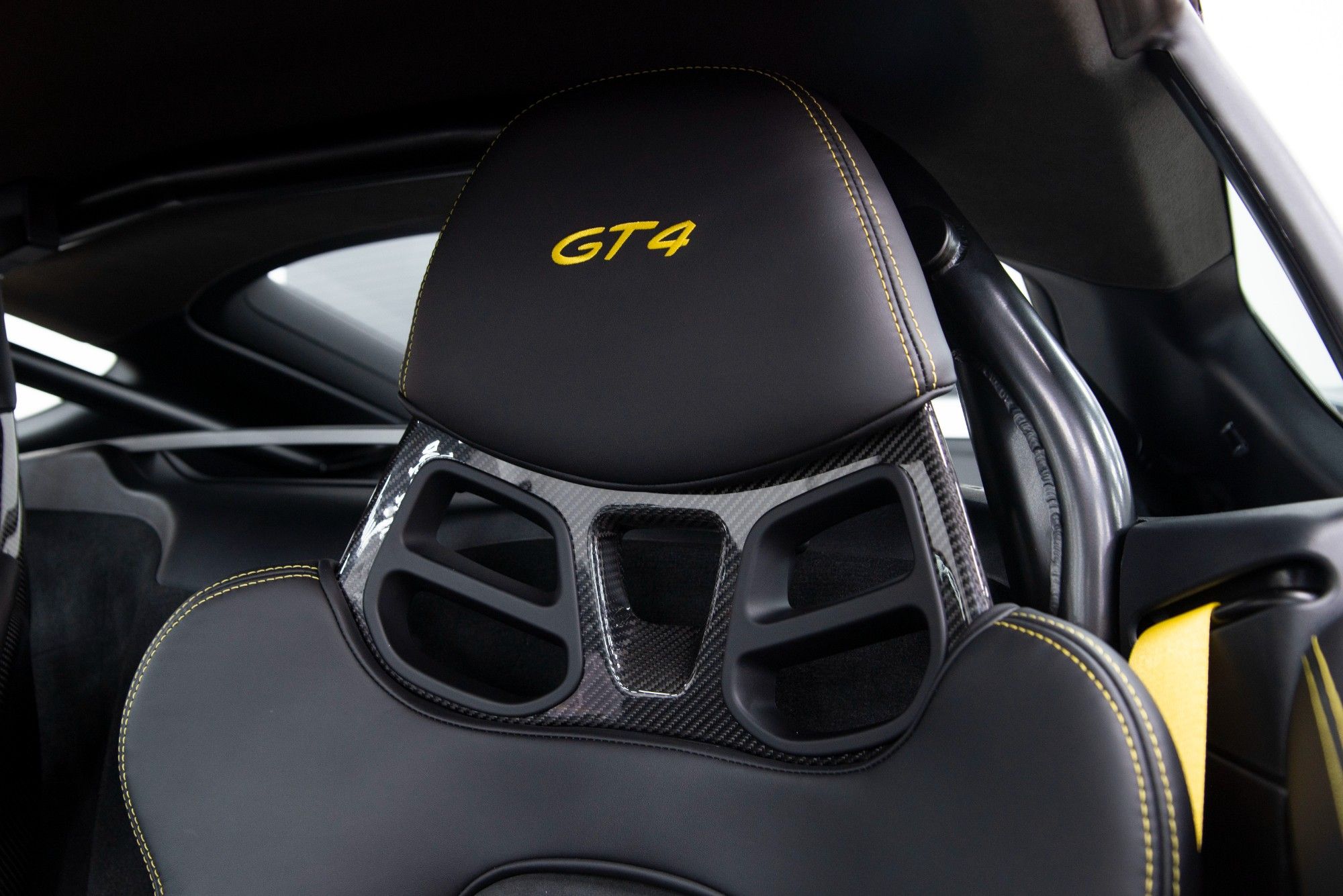 USED 2023 55 PORSCHE 718 4.0 CAYMAN GT4 PDK 2d 415 BHP 