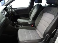 USED 2017 67 VOLKSWAGEN TIGUAN DIESEL ESTATE TDI R-Line DSG 4MOTION SAT NAV HALF LEATHER CRUISE PAN ROOF