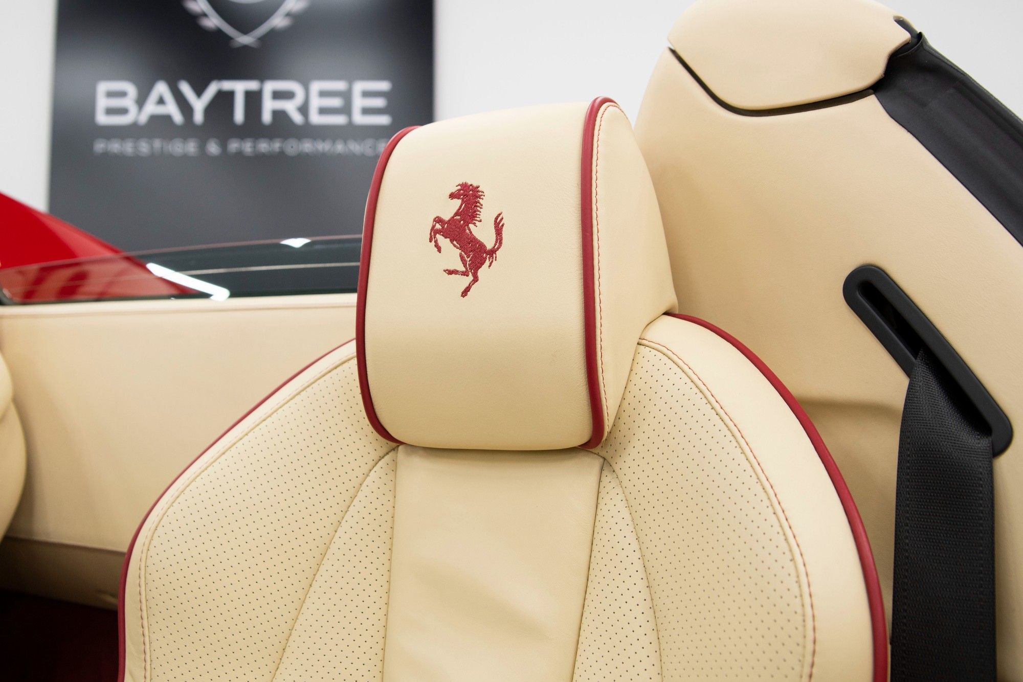 USED 2013 63 FERRARI 458 4.5 SPIDER DCT 