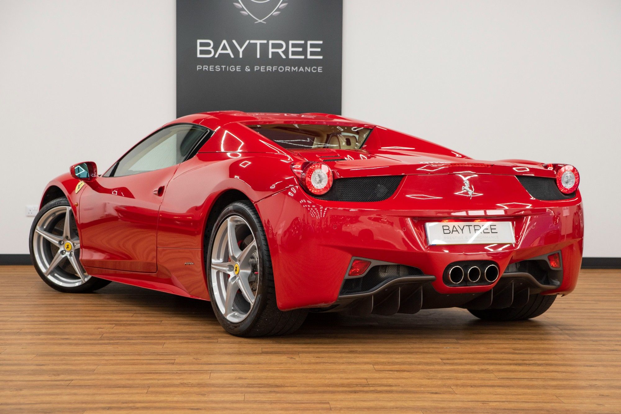 USED 2013 63 FERRARI 458 4.5 SPIDER DCT 