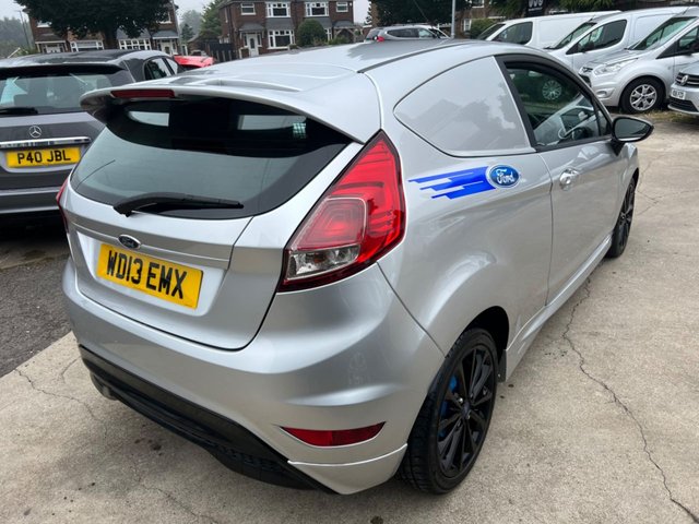 2013 Ford Fiesta - Photo 6