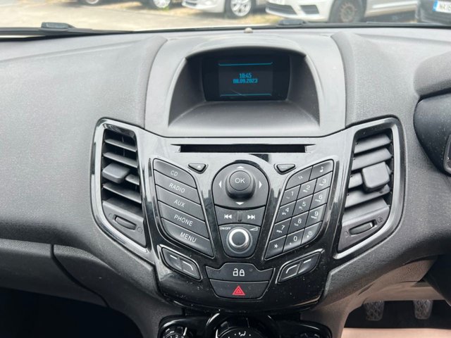 2013 Ford Fiesta - Photo 12