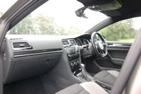 USED 2017 66 VOLKSWAGEN GOLF 2.0 (298) TSI R 5dr DSG Automatic Euro 6 (18