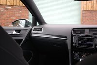 USED 2017 66 VOLKSWAGEN GOLF 2.0 (298) TSI R 5dr DSG Automatic Euro 6 (18
