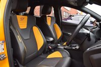 USED 2017 02 FORD FOCUS 2.0 ST-2 5d 247 BHP LOW MILES / FULL HISTORY