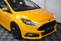 USED 2017 02 FORD FOCUS 2.0 ST-2 5d 247 BHP LOW MILES / FULL HISTORY