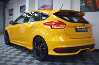 USED 2017 02 FORD FOCUS 2.0 ST-2 5d 247 BHP LOW MILES / FULL HISTORY