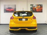 USED 2017 02 FORD FOCUS 2.0 ST-2 5d 247 BHP LOW MILES / FULL HISTORY