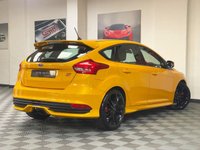 USED 2017 02 FORD FOCUS 2.0 ST-2 5d 247 BHP LOW MILES / FULL HISTORY