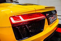 USED 2018 18 AUDI R8 5.2 SPYDER V10 QUATTRO 2d 533 BHP 