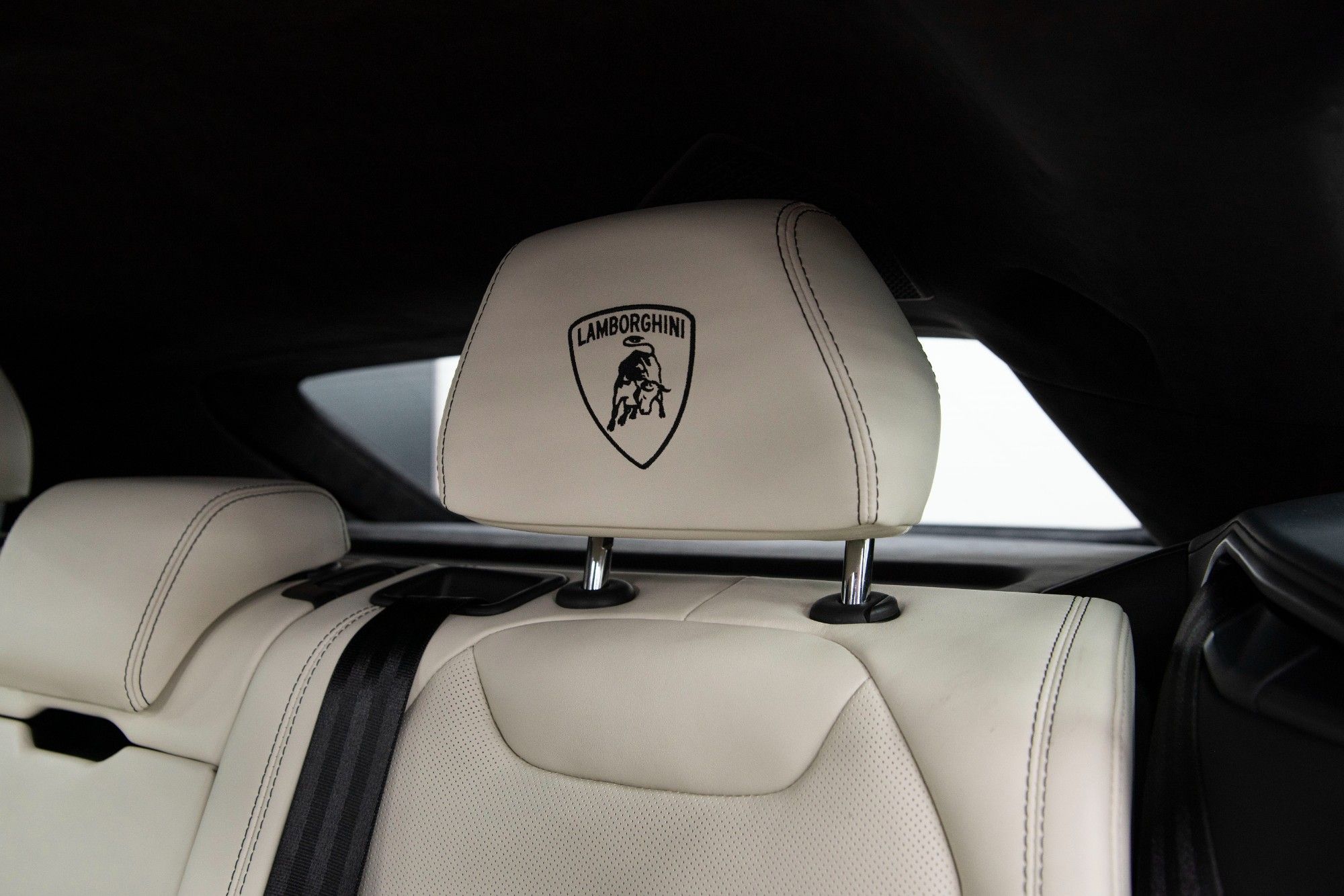 USED 2022 22 LAMBORGHINI URUS 4.0 V8 5d AUTO 641 BHP ESTATE