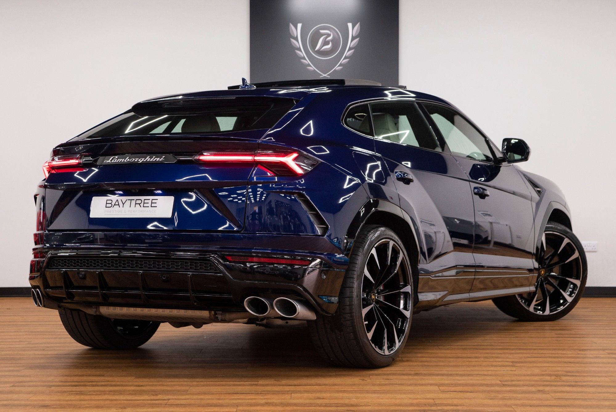 USED 2022 22 LAMBORGHINI URUS 4.0 V8 5d AUTO 641 BHP ESTATE