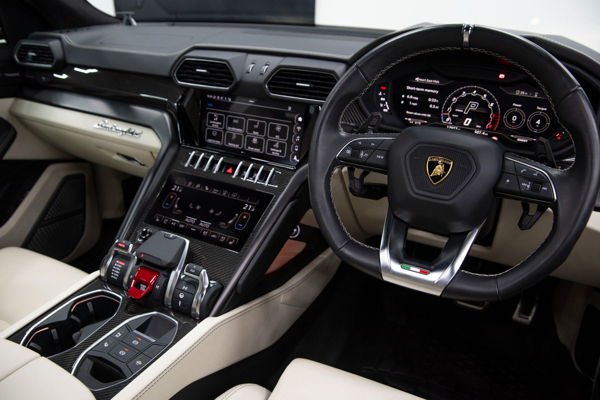 USED 2022 22 LAMBORGHINI URUS 4.0 V8 5d AUTO 641 BHP ESTATE